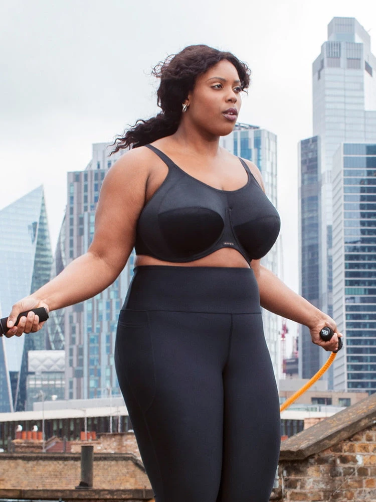 ELOMI Energise Sports Bra - Black 4 ELOMI Energise Sports Bra - Black - Image 4