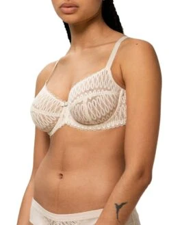 Triumph Aura Spotlight Full Cup Bra - Creamy Dream 7 Triumph Aura Spotlight Full Cup Bra - Creamy Dream -Boosted Bras Sales Store braforme triumph aura 20spotlight 10208015 672 side